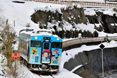氷見線高岡行きハットリくん
