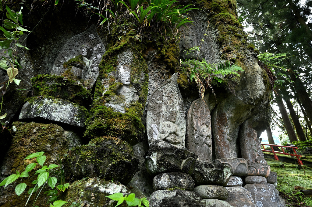 石仏のお寺