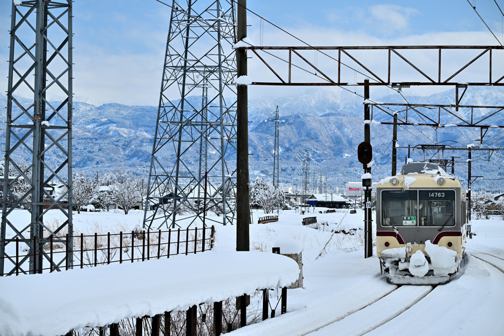 富山地方鉄道寺田駅