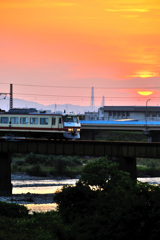 夕日常願寺川鉄橋