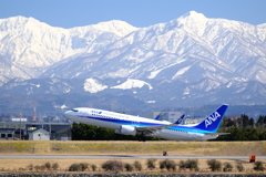 アナと雪の立山〜残雪