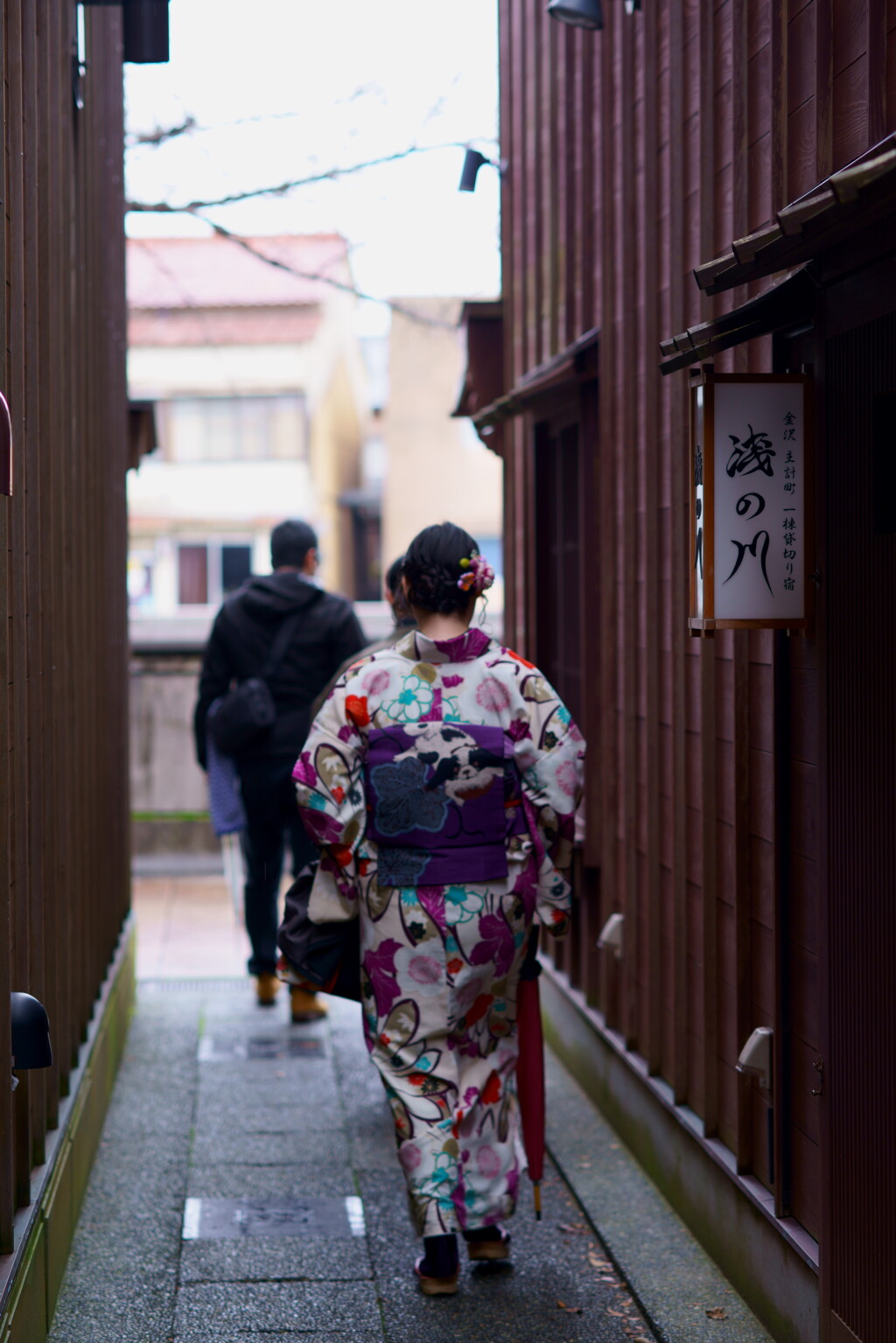 雨の止み間茶屋街