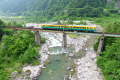 夏の山岳鉄道