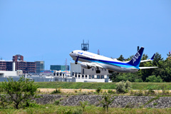 富山空港ANA離陸
