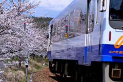 能登鉄道里山を行く