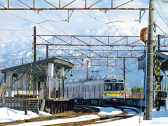 立山連峰が見える駅