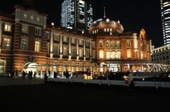 東京駅 の夜