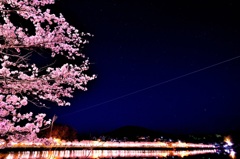 流れ星では有りません。