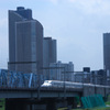 青い空と新幹線