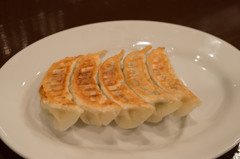 ビールに餃子はよく合う