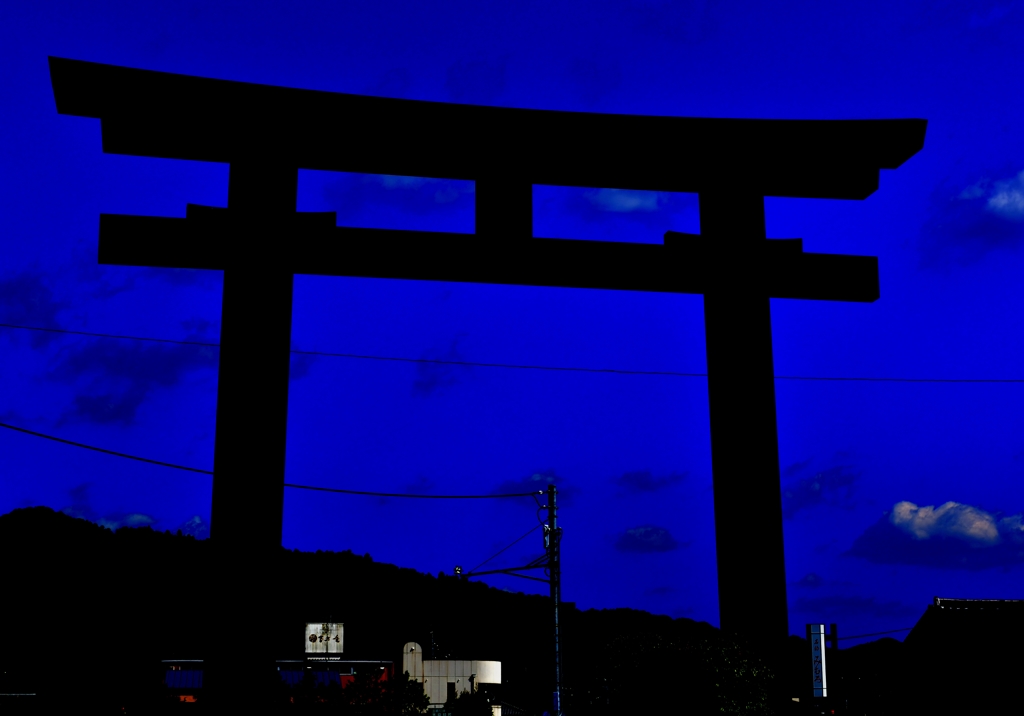 三輪の鳥居
