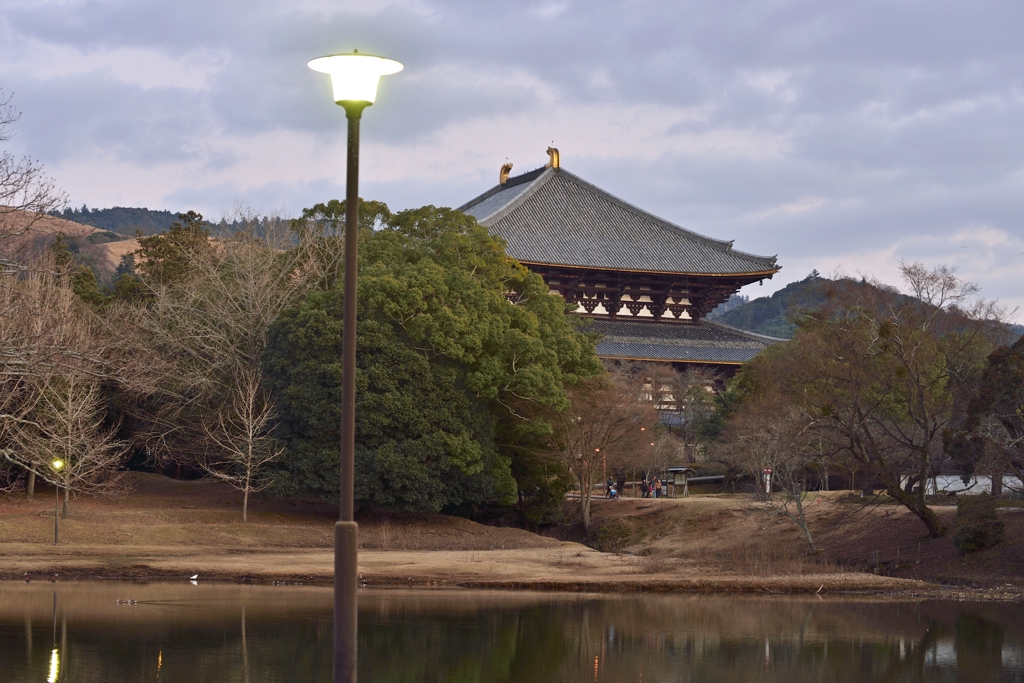裏東大寺