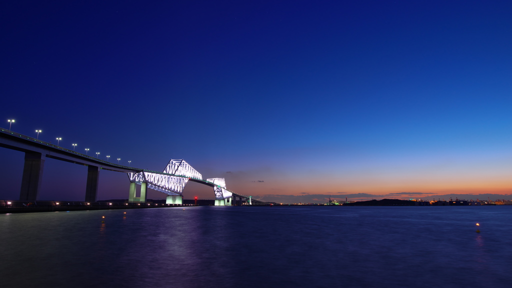 Gate Bridge and Magic Hour