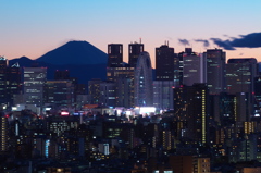 Fuji blend into the city