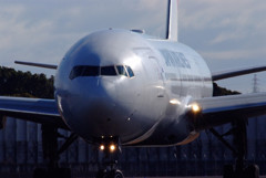 沈黙の刺客・JAL