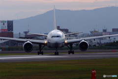 静寂・Boeing 777-300 