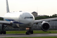 SKYLANDの朝★Boeing777-200