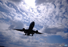 振り返れば奴がいる・聖