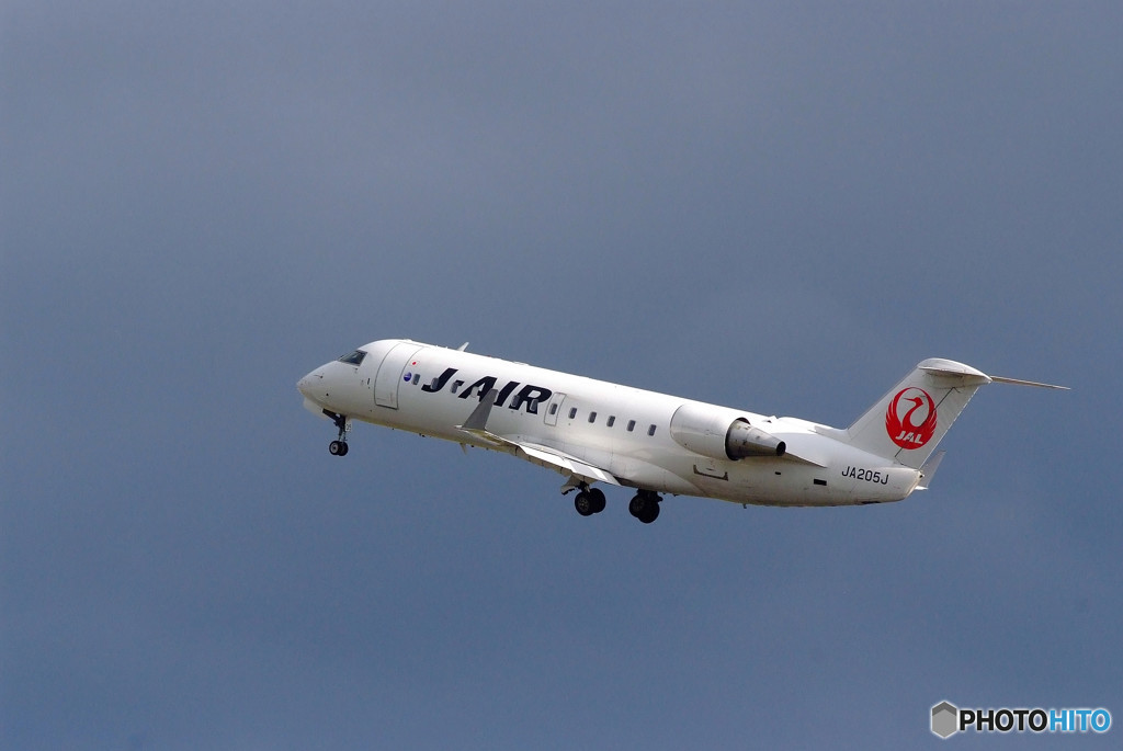 秋空へBombardier CRJ-200 