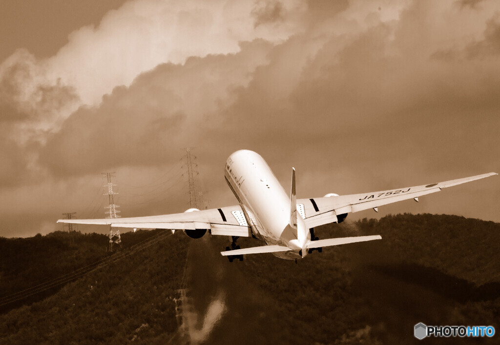 あの雲の向こうへ・JA752J