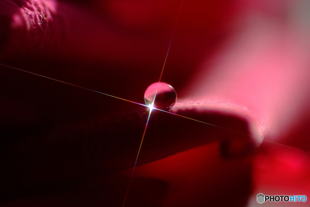 光りの十字架・雫