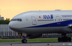 Morning magic✈Boeing777-200