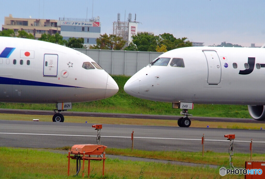 決闘！Dreamliner vs ERJ-190