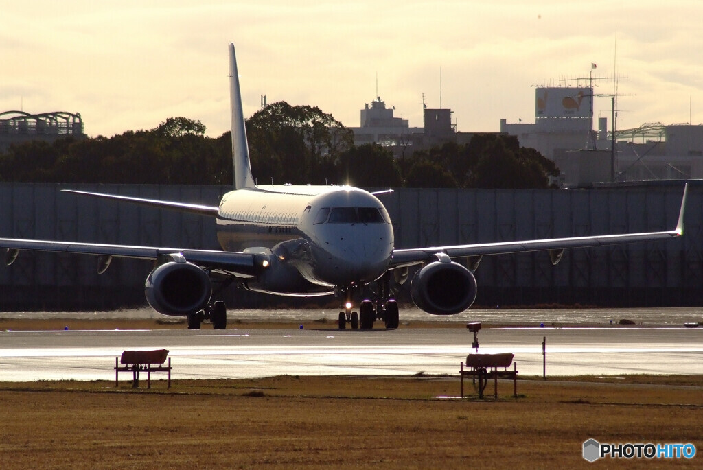 輝きの朝✈Embraer 190
