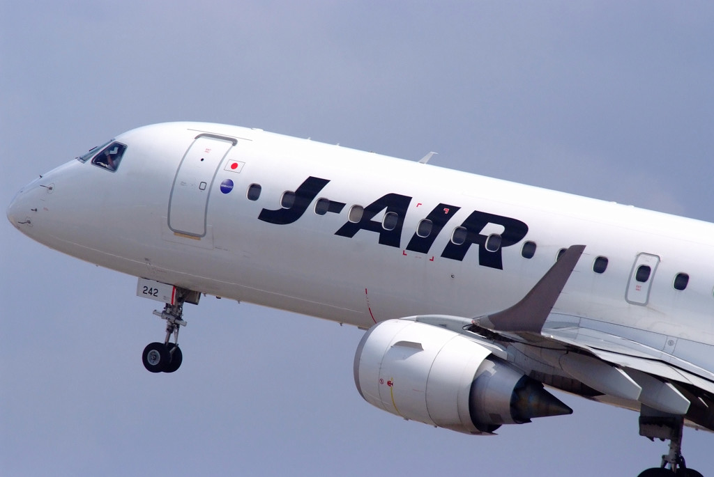 Sky・Embraer ERJ-190