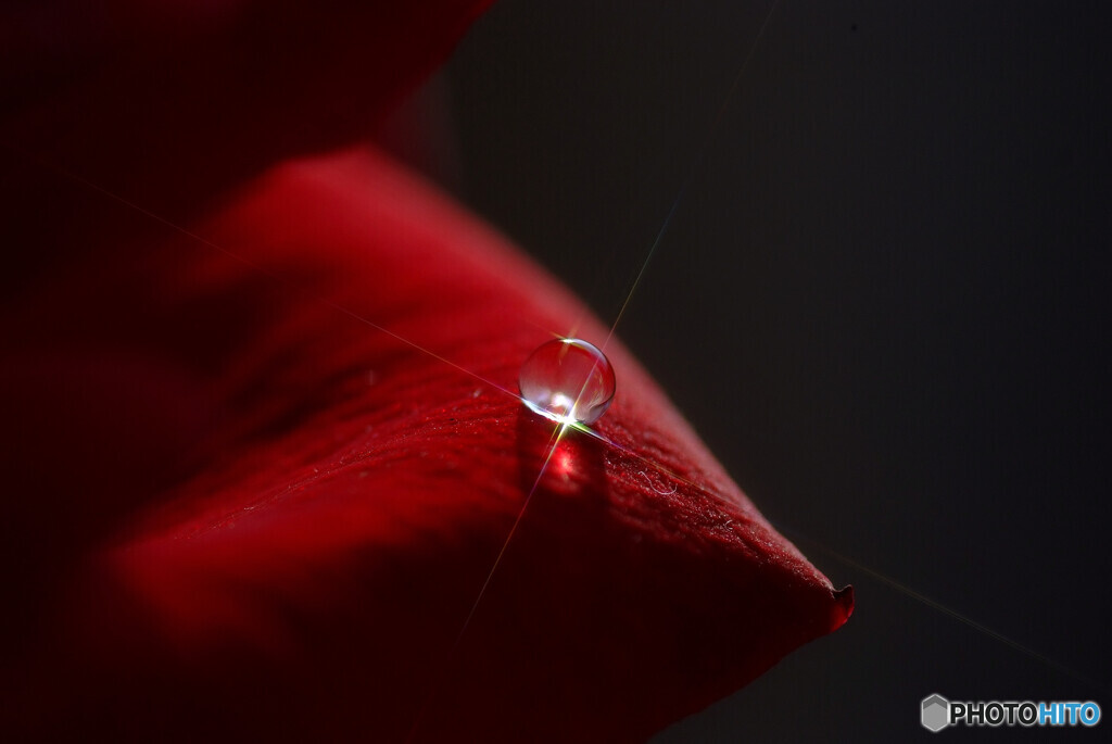 光りの十字架・雫