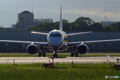 ITMの朝✈Embraer 190 