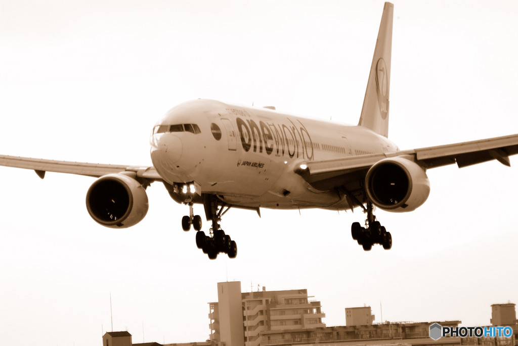 Landing OSAKA・B777 