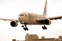 Landing OSAKA・B777 