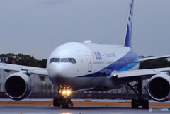 雨の滑走路Ⅱ✈Boeing 777-200 雨の滑走路Ⅱ✈Boeing 777-200