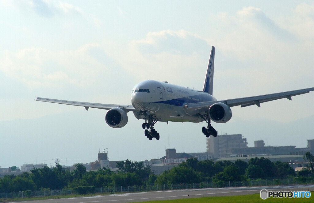 伊丹の空から✈777-200