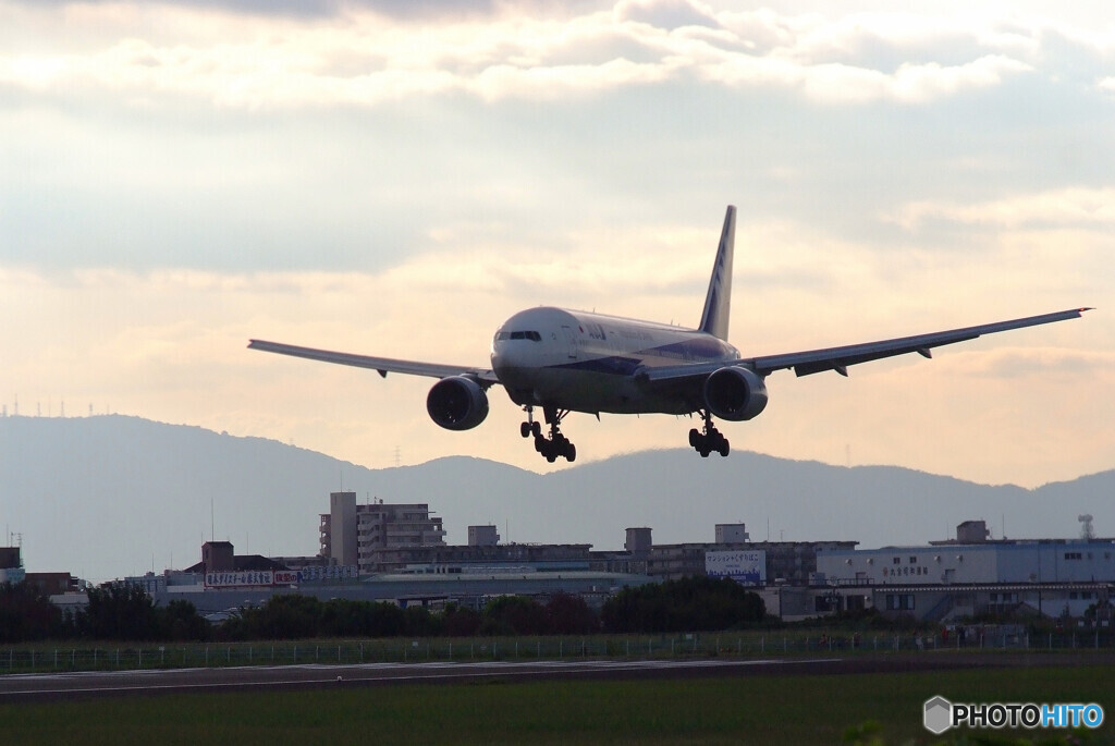 9月の空✈Boeing 777-281 