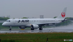 進撃のEmbraer ERJ-190