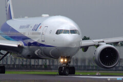 旅立ちの朝✈777-200