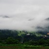 雲に覆われる…