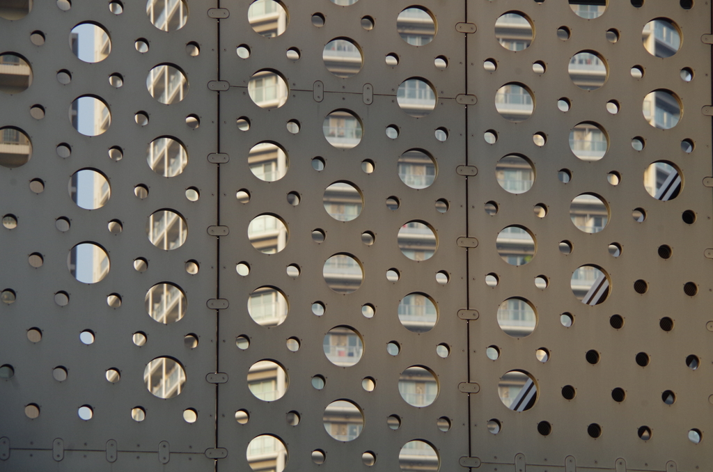 Round hole