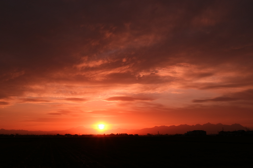 黄砂？　＋　夕日　１
