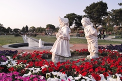 ばら園　の　二人