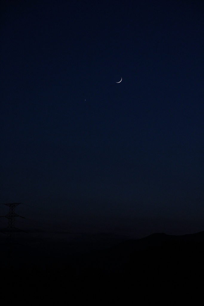 三日月の夜