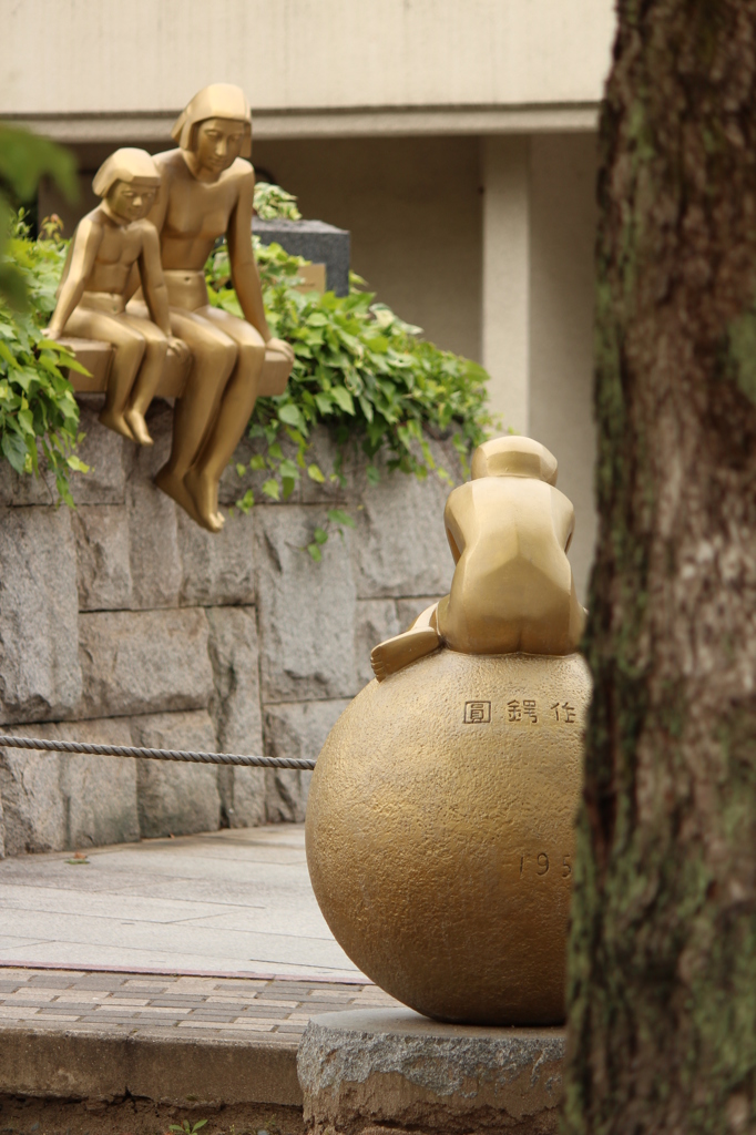 兄弟のオブジェ