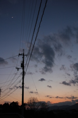 日没と三日月