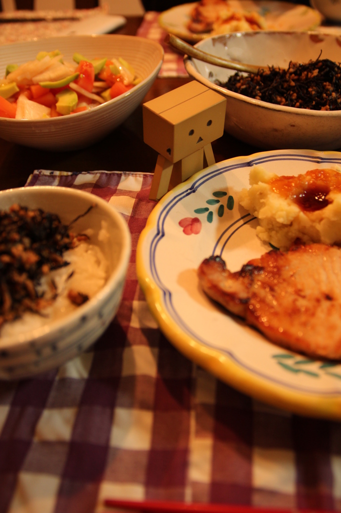 ひじきのふりかけとマッシュポテトのしょうがあんのばんごはん