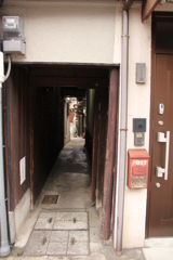 向こう