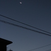 朝六時半の三日月
