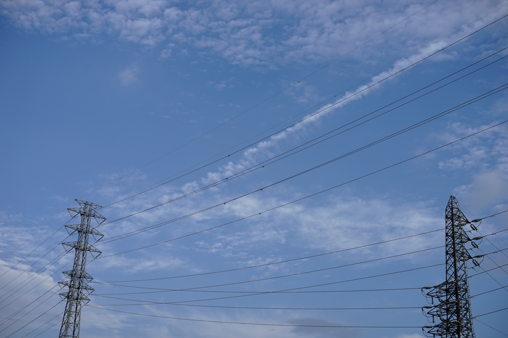 電線と雲