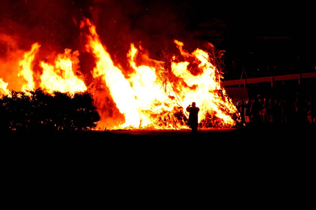 奇祭！？勝山左義長祭り